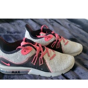 Nike Air Max Sequent 3 Black White Running Shoes 908993 015 Womens Size 8.5
